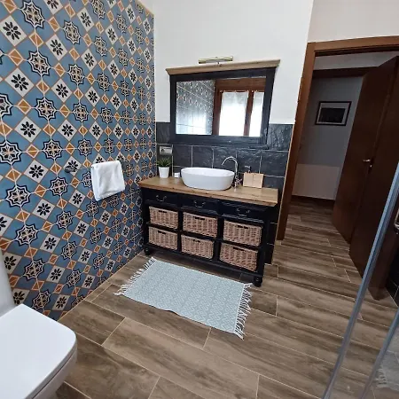 El Corral De Avelina Valjunquera